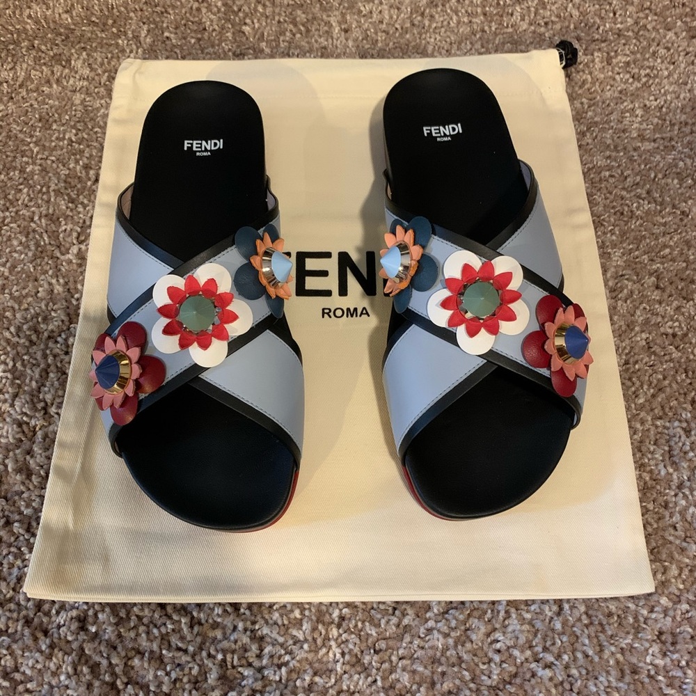 FENDI “FlowerLand” Slide 👡👡